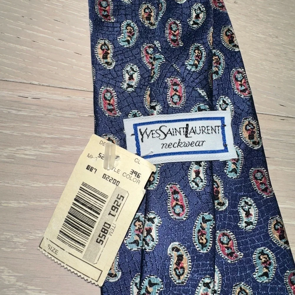 NWT Vintage blue Yves Saint Laurent neckwear Silk Tie